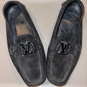 MAKE AN OFFER 🖤 Louis Vuitton Loafers